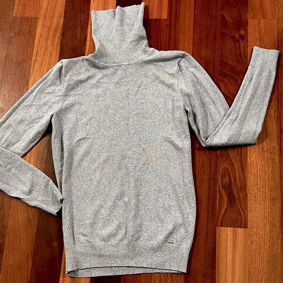 Calvin Klein glittery silver metallic top - gorgeous & sleek! Size small S - Picture 3 of 12